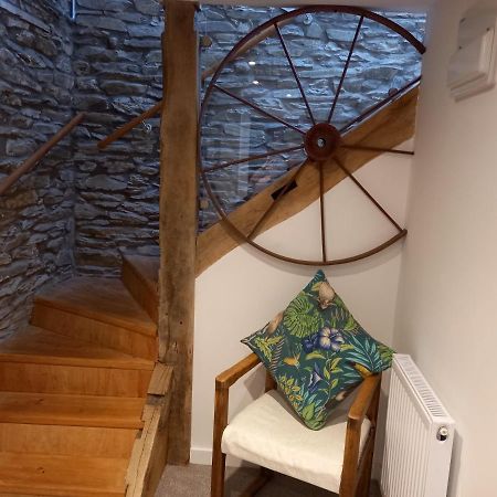 Hay Barn, Penrheol Farm, Unique Barn Conversion Билт Уелс Екстериор снимка