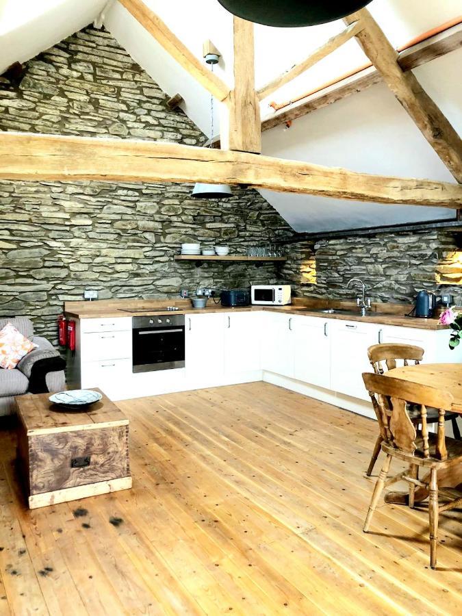 Hay Barn, Penrheol Farm, Unique Barn Conversion Билт Уелс Екстериор снимка
